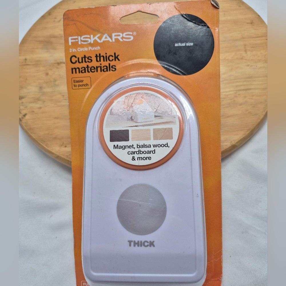 Fiskars 2" Hole Punch For Thick Materials,New Old Stock
